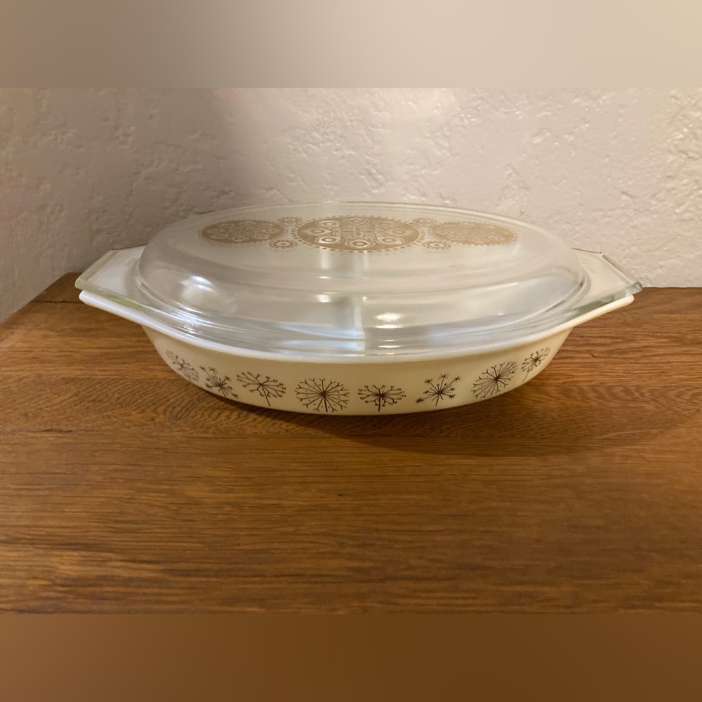 Vintage Pyrex Promo Dandelion Duet Divided Casserole dish gold medallion lid